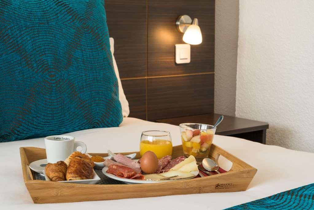 Sure Hotel By Best Western Biarritz Aeroport Anglet Room photo